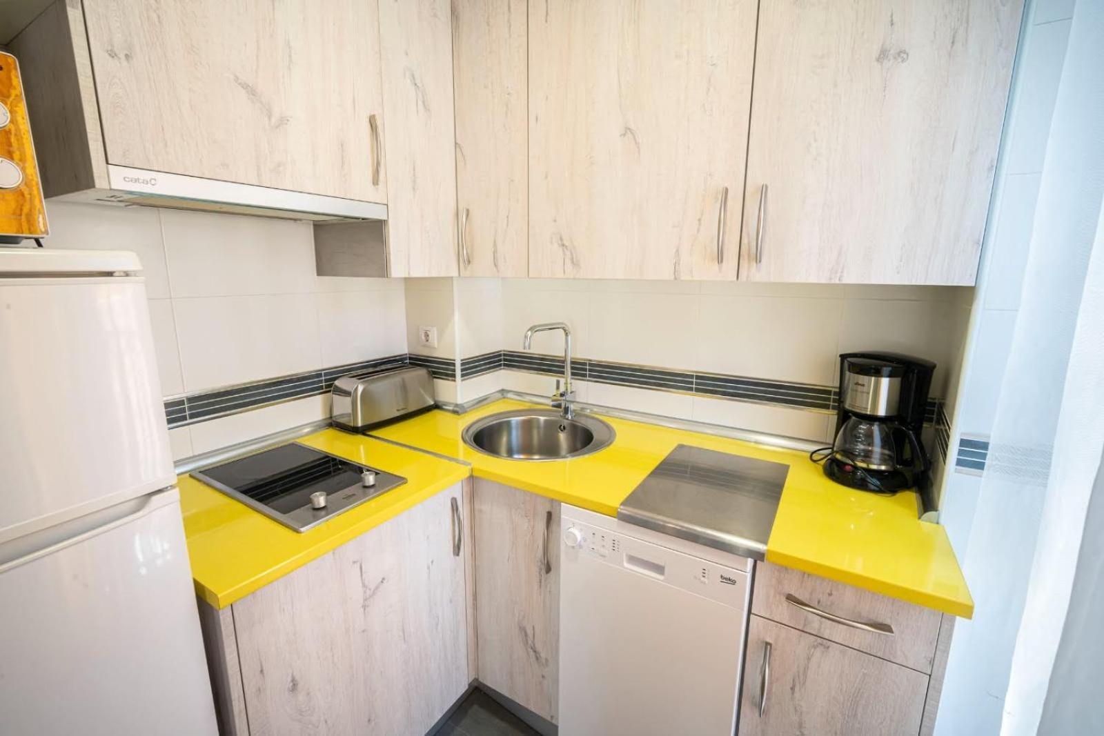 Apartamentos La Plazuela บาโญส เด มอนเตมายอร์ ภายนอก รูปภาพ