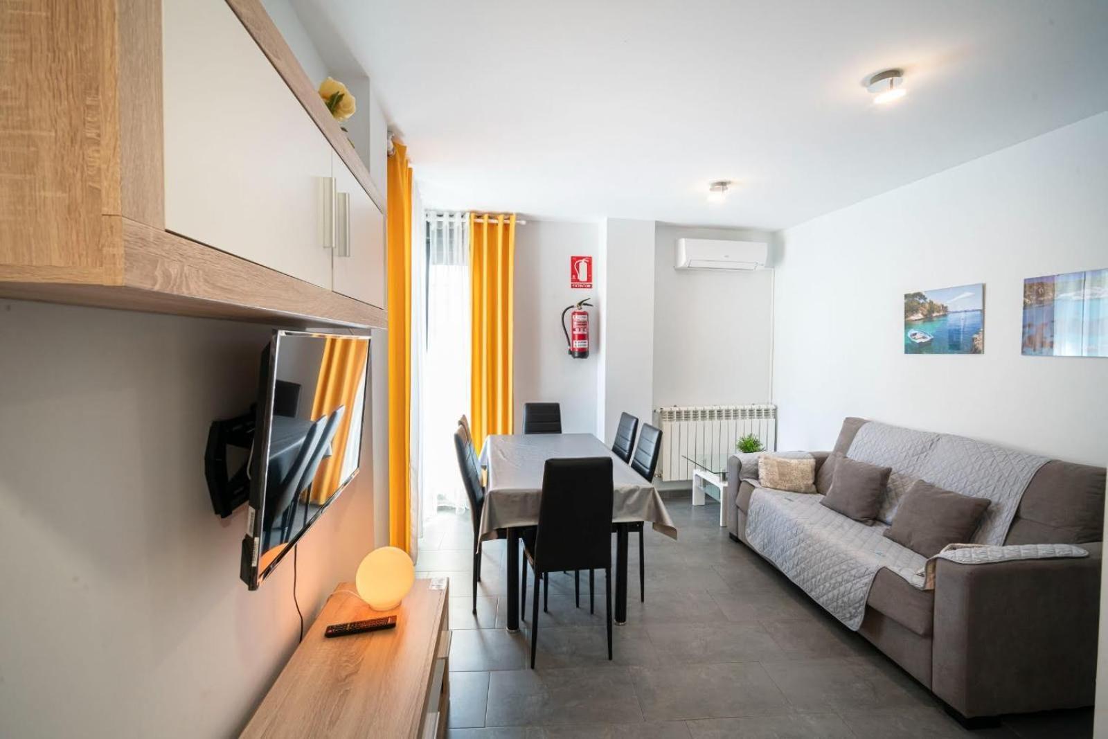 Apartamentos La Plazuela บาโญส เด มอนเตมายอร์ ภายนอก รูปภาพ