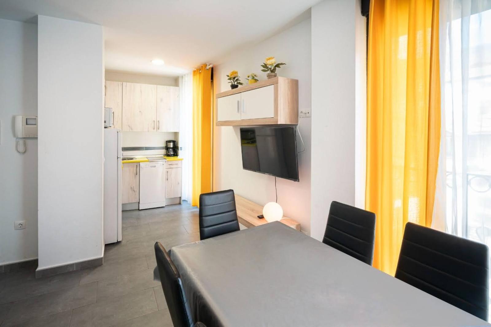 Apartamentos La Plazuela บาโญส เด มอนเตมายอร์ ภายนอก รูปภาพ